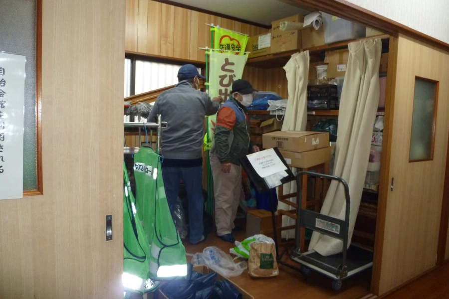 自治会館歳末大掃除